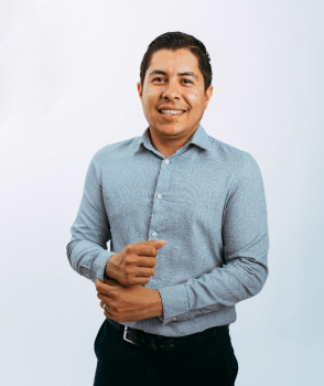 Dr. Roberto Vargas